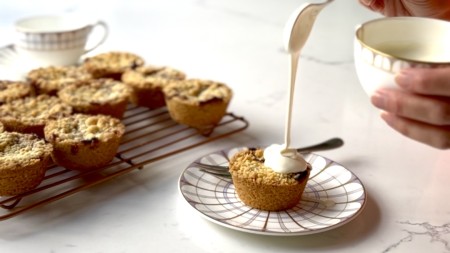 Apple Crumble Pies